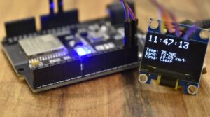 ساعت دیجیتال و نمایشگر آب و هوا IoT